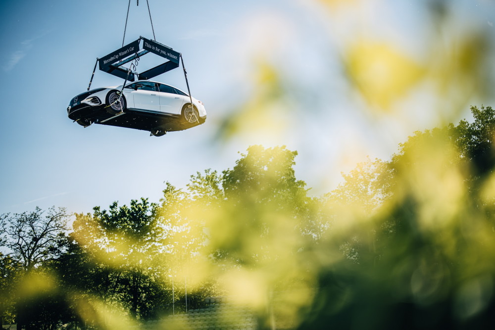 面临来自顶 面临来自顶