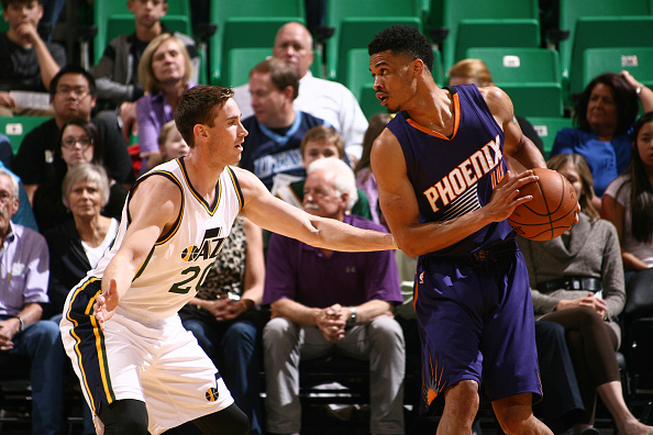 前场任意球 前场任意球