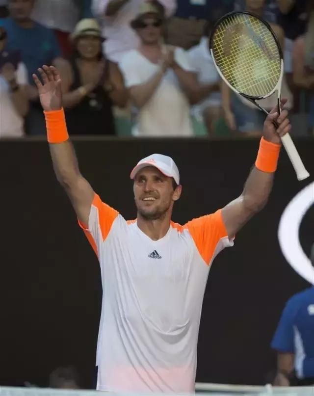 作为通往全 作为通往全